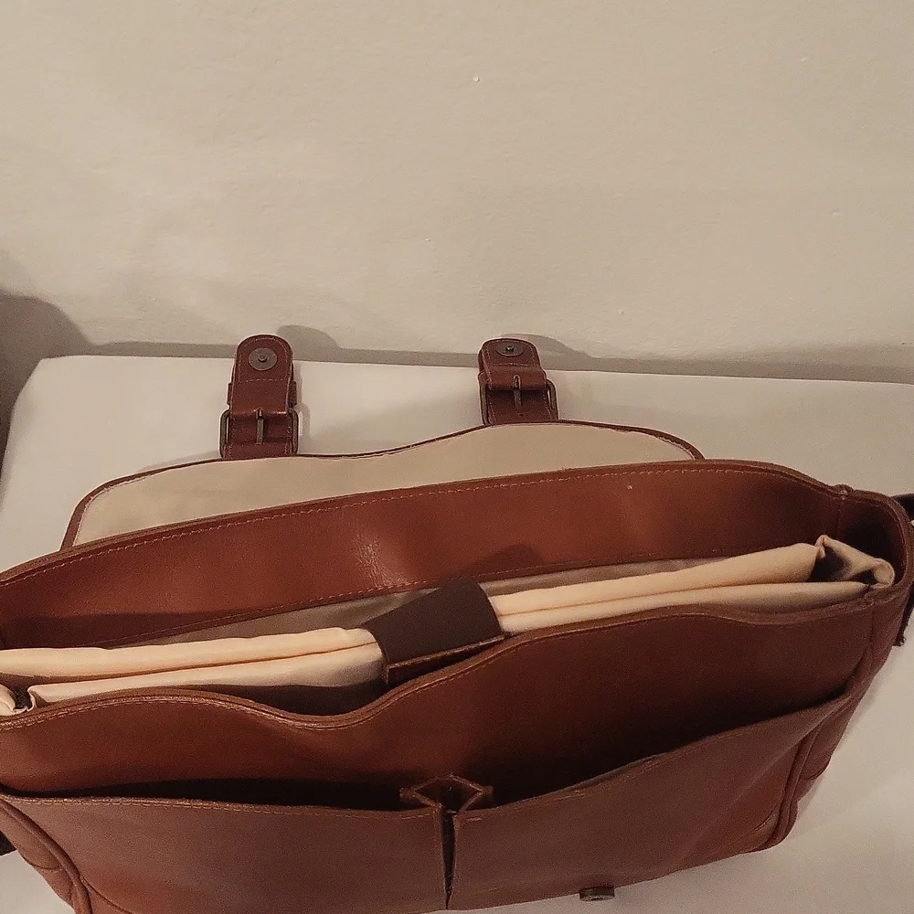 Briefcase & laptop Messenger bag